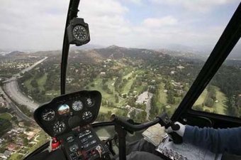 dárky, zážitky - Pilotem vrtulníku na zkoušku - foto 1